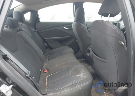 2015 Dodge Dart Sxt из США, поврежденный, VIN 1C3CDFBB2FD187217